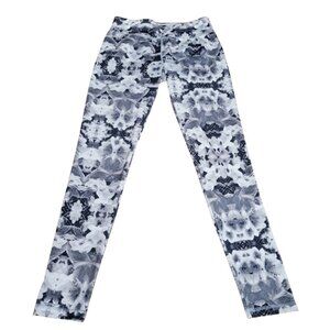 High Energie - Black & White  "Black Mirror" Jacey Floral Workout Leggings - M